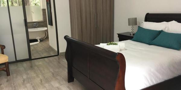 Calla Lily Guesthouse Mbombela Ngoại thất bức ảnh