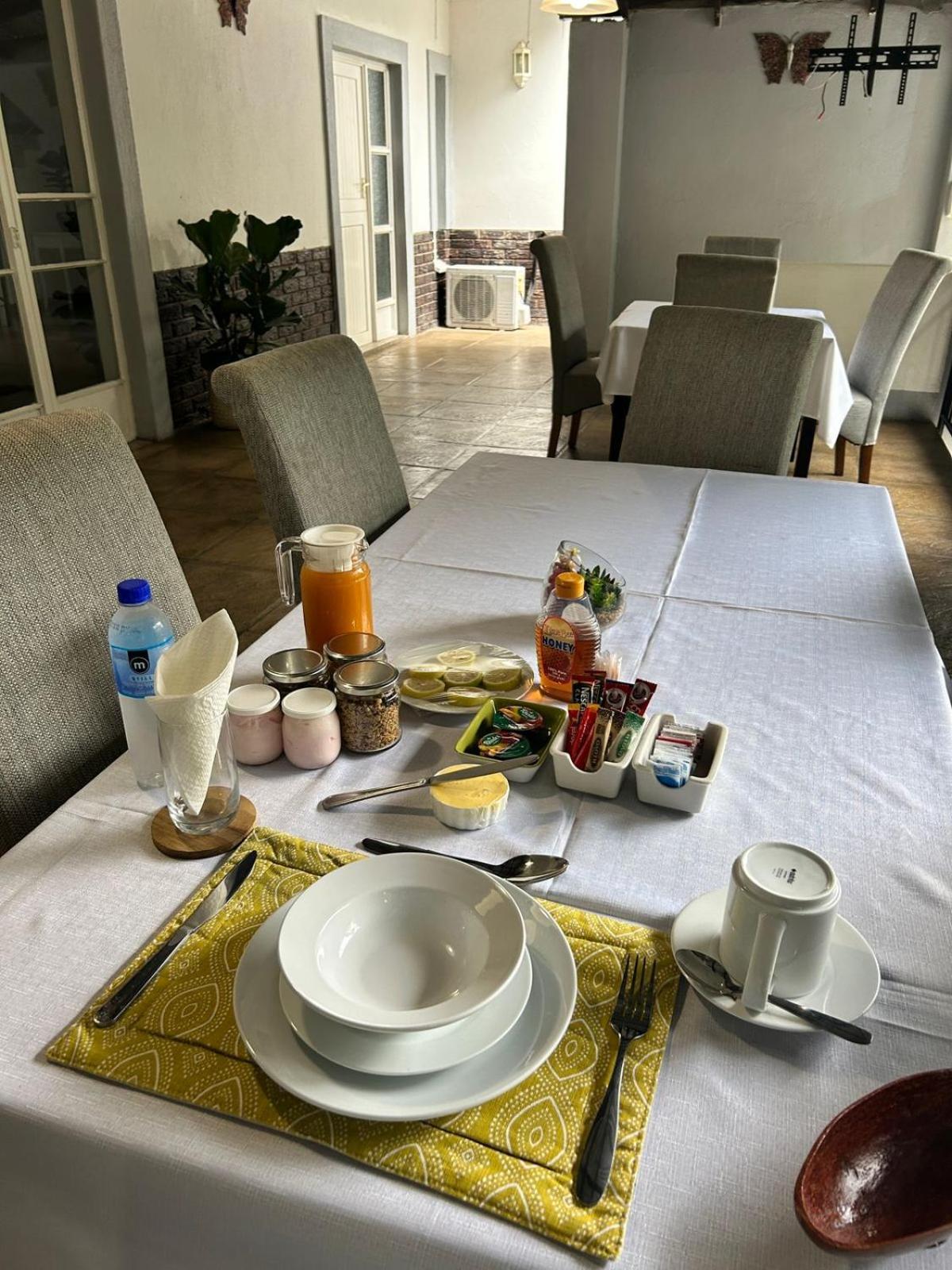 Calla Lily Guesthouse Mbombela Ngoại thất bức ảnh