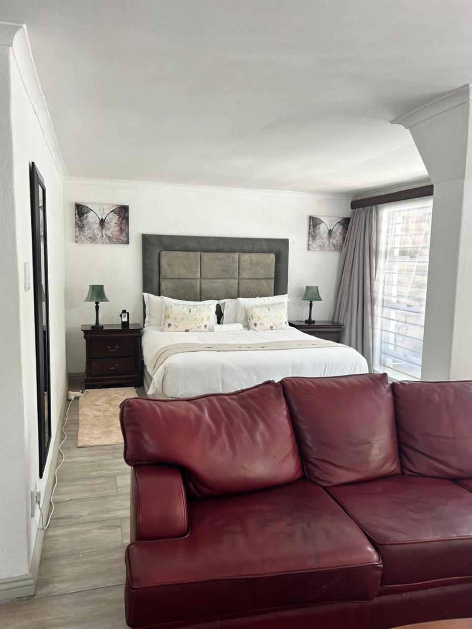 Calla Lily Guesthouse Mbombela Ngoại thất bức ảnh