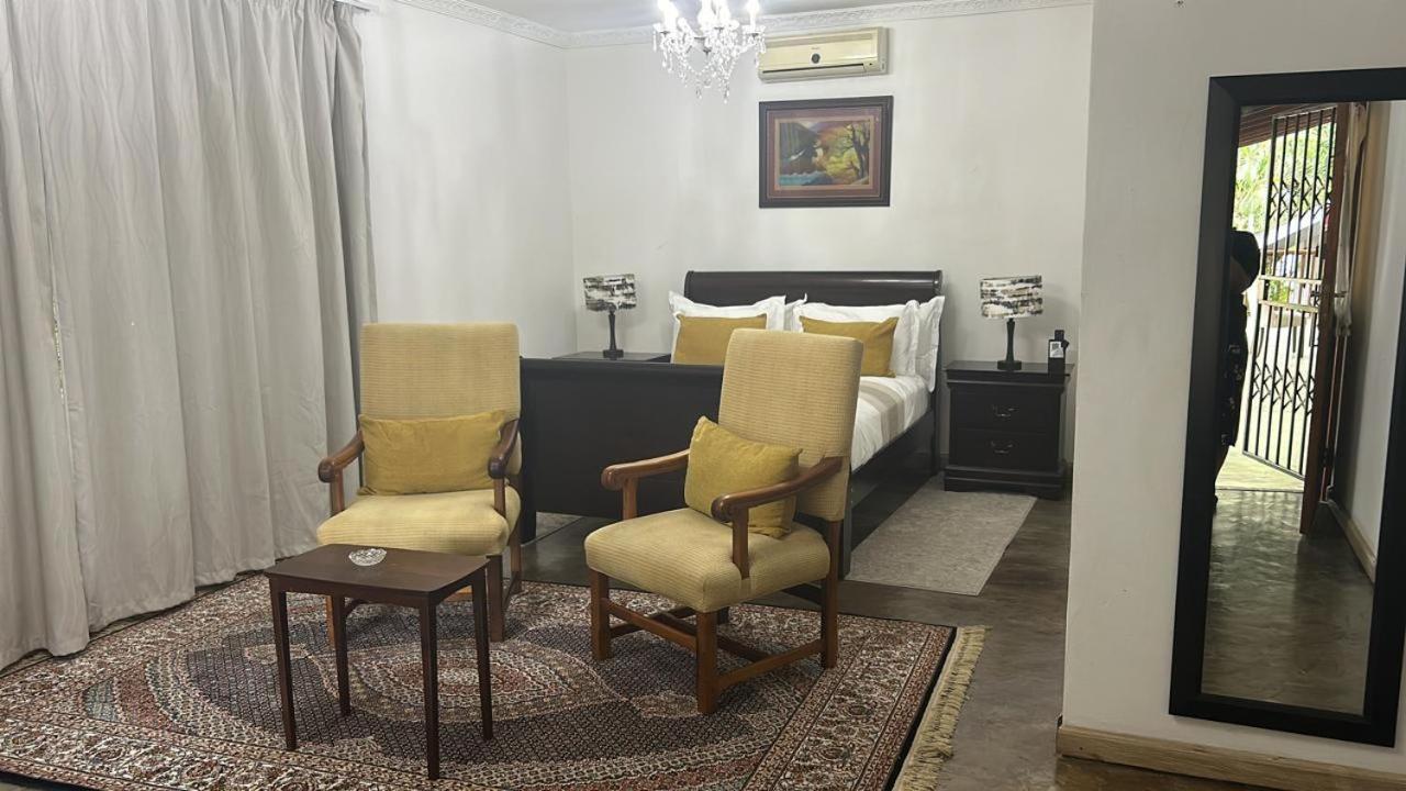 Calla Lily Guesthouse Mbombela Ngoại thất bức ảnh