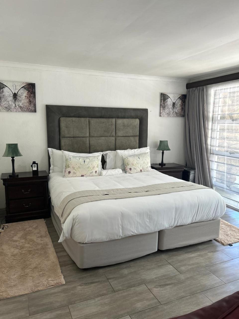 Calla Lily Guesthouse Mbombela Ngoại thất bức ảnh