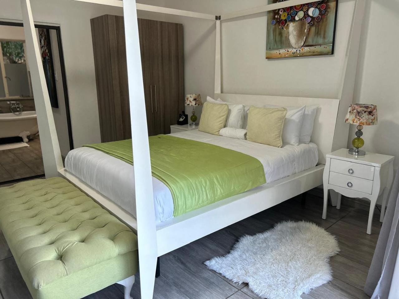 Calla Lily Guesthouse Mbombela Ngoại thất bức ảnh