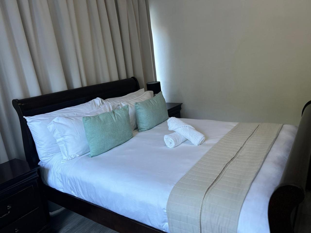 Calla Lily Guesthouse Mbombela Ngoại thất bức ảnh