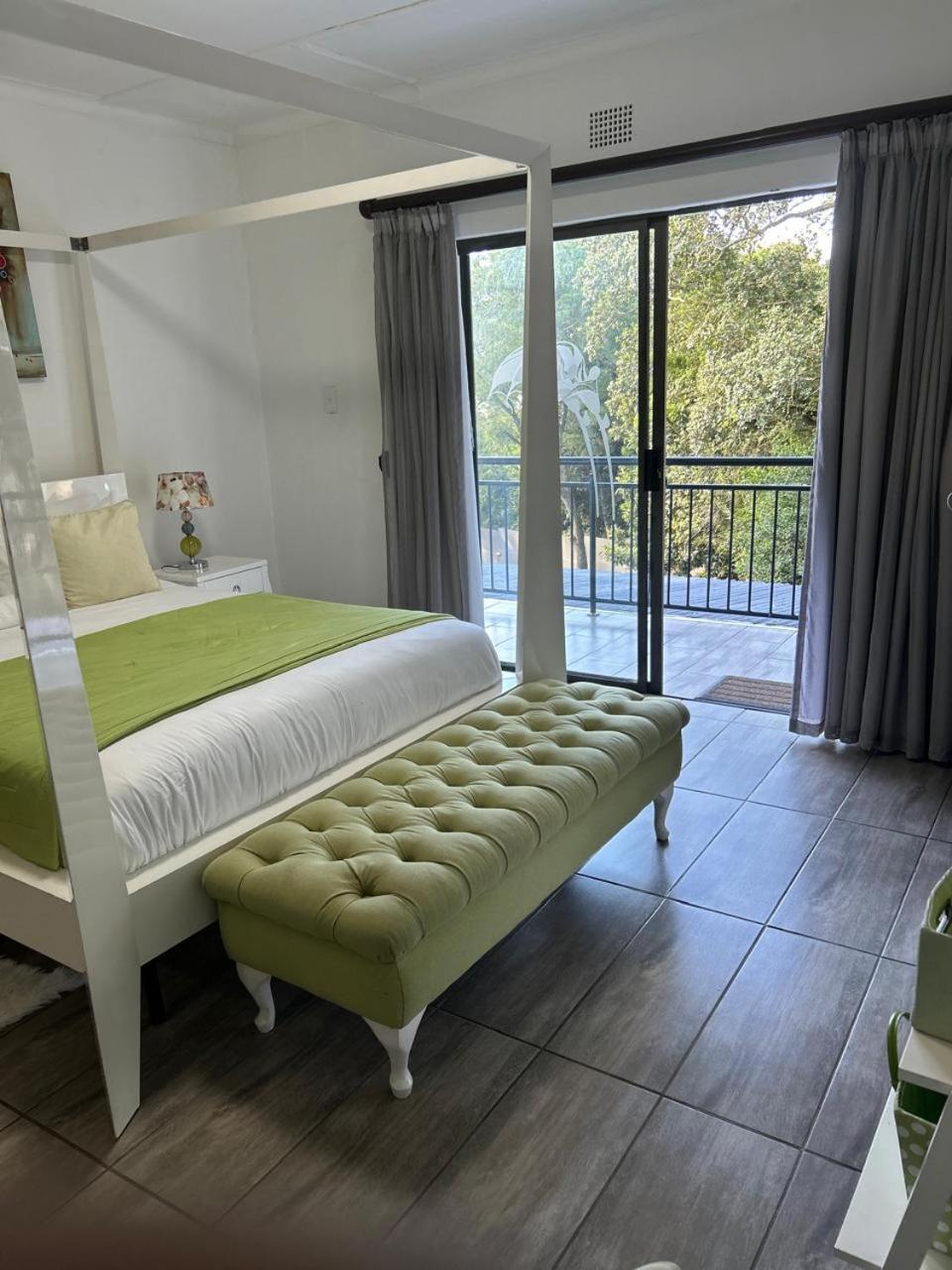 Calla Lily Guesthouse Mbombela Ngoại thất bức ảnh