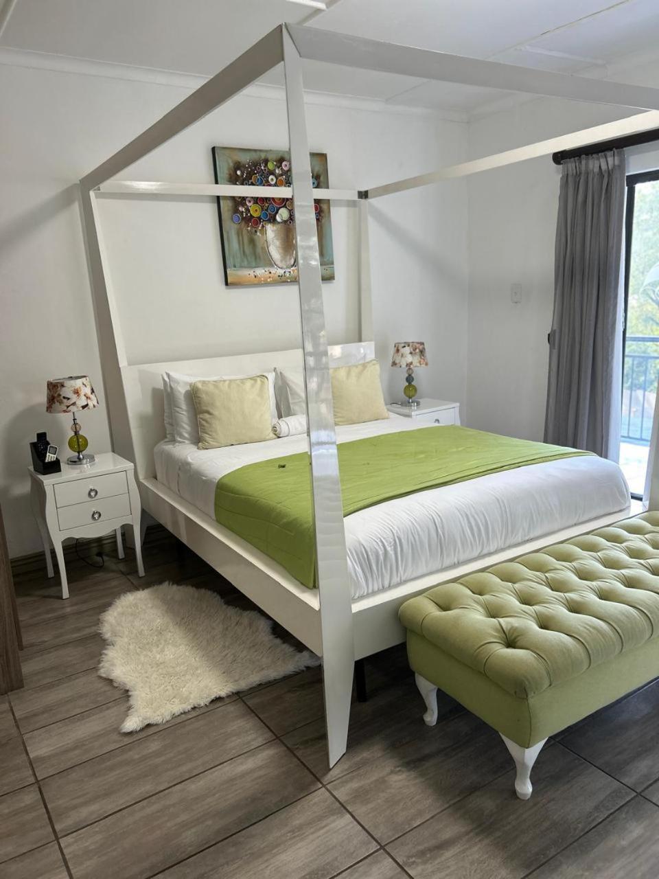 Calla Lily Guesthouse Mbombela Ngoại thất bức ảnh