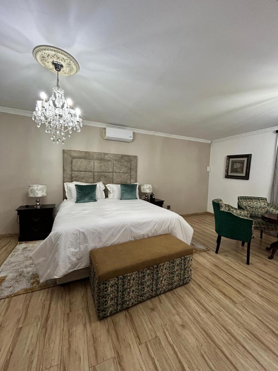 Calla Lily Guesthouse Mbombela Ngoại thất bức ảnh